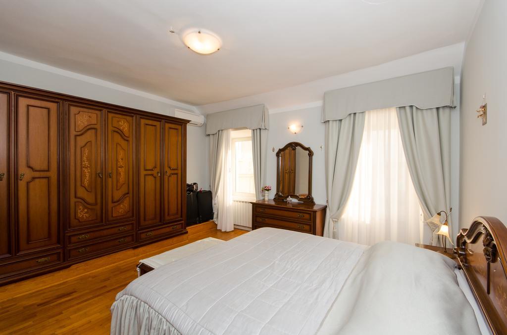Apartment Noemi Rovinj Ngoại thất bức ảnh